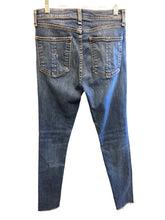 Load image into Gallery viewer, Size 6 RAG&amp;BONE Jeans
